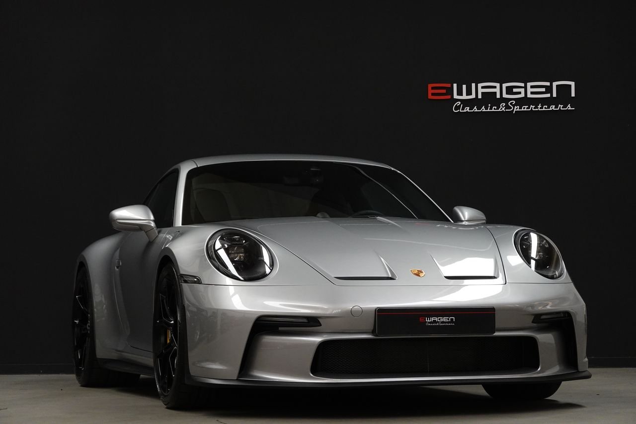 Porsche 992 GT3 Touring 