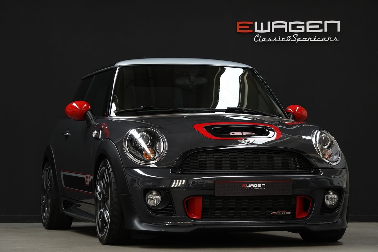 Mini John Cooper Works GP2 