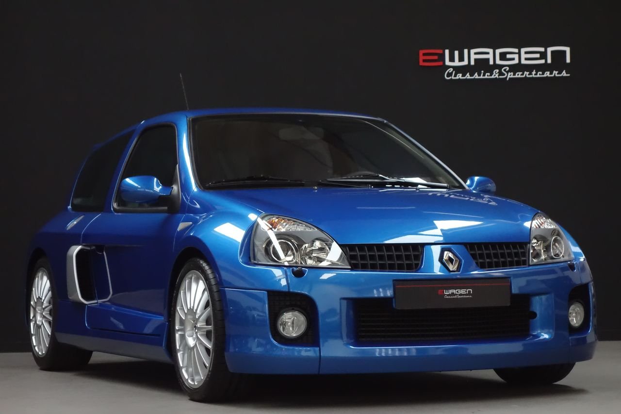 Renault Clio Sport V6 3.0 Phase II